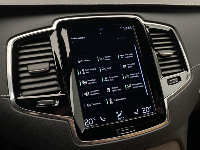 Volvo XC90 B5 AWD INSCRIPTION REZERVACE