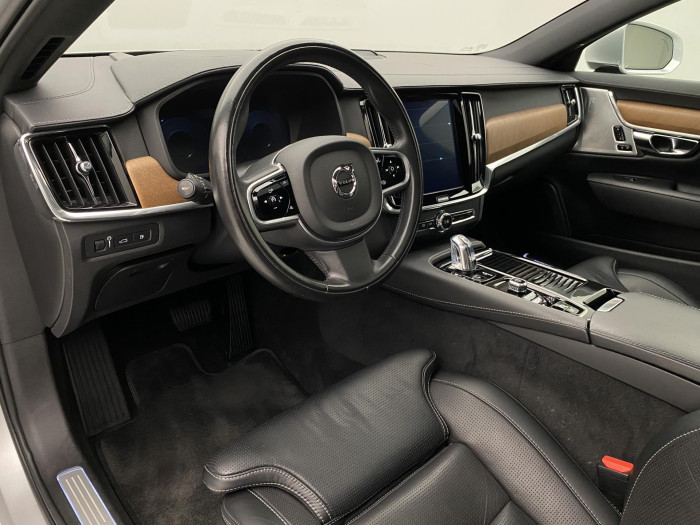 Volvo S90 T8 TWIN ENGINE INSCRIPTION