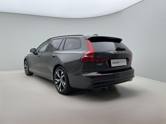 Volvo V60 B4 PLUS DARK Aut 1.maj.