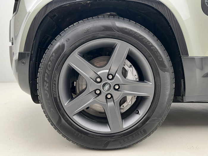 Land Rover Defender 110 D300 X-DYNAMIC SE AWD AUT 3.0 d Dynamic SE