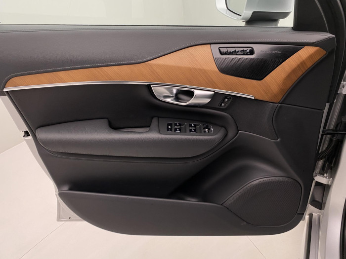 Volvo XC90 B5 AWD INSCRIPTION AUT 7míst