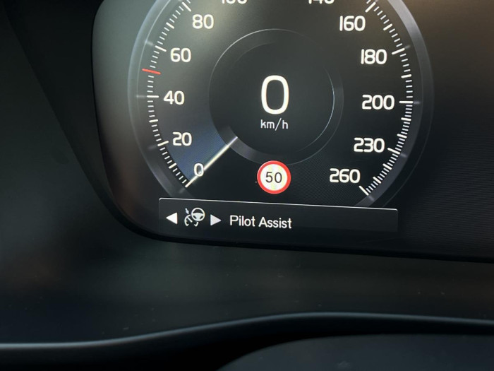 Volvo XC40 T5 R-DESIGN RECHARGE Aut 1.maj
