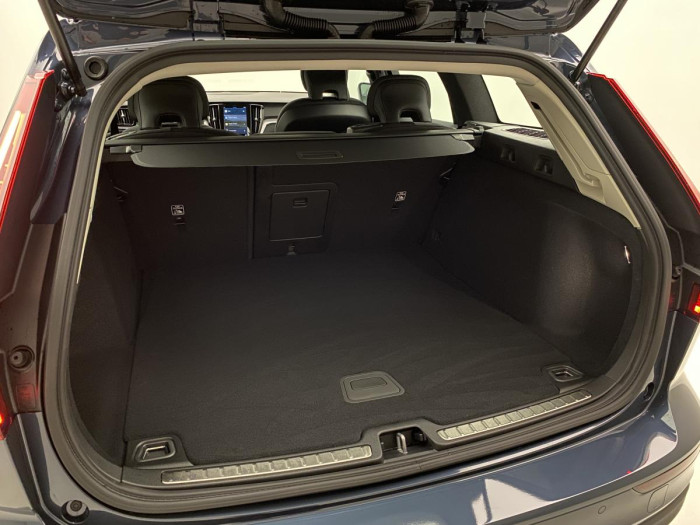 Volvo V60 B3 AUT  ESSENTIAL