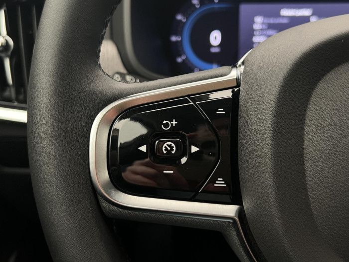 Volvo V90 CC B5 AWD ULTIMATE Rezervace 2.0 CC CC