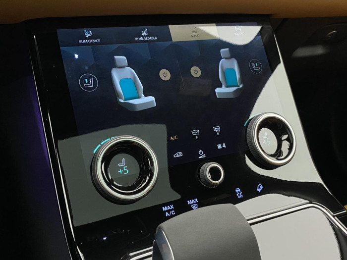 Land Rover Range Rover Velar D300 SE AWD AUT REZERVACE 3.0 d SE