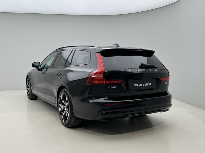 Volvo V60 B4 PLUS DARK AUT 1.maj.