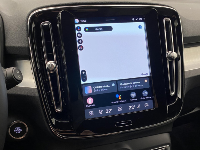 Volvo XC40 B3 AUT PLUS BLACK EDITION