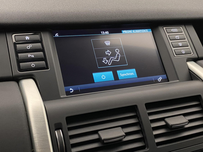 Land Rover Discovery Sport 2.0 TD4 AWD PURE REZERVACE 2.0 TD