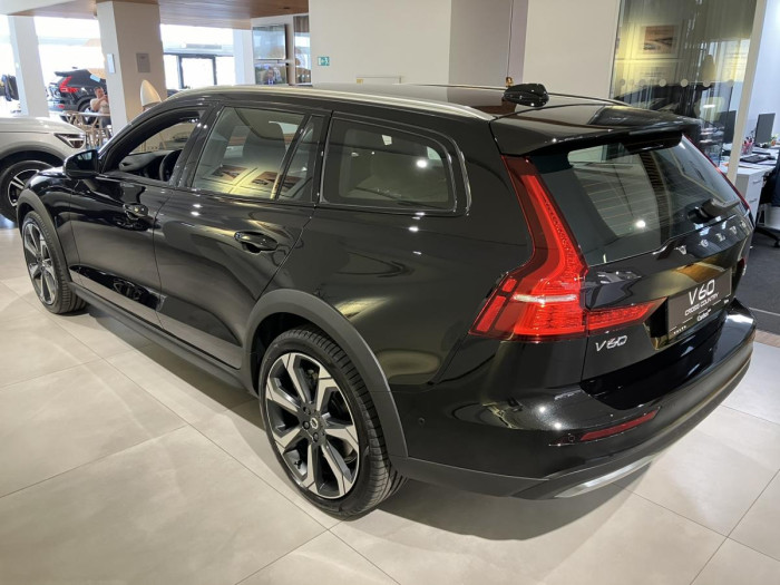 Volvo V60 B5 AWD AUT CROSS COUNTRY PLUS 2.0 Plus