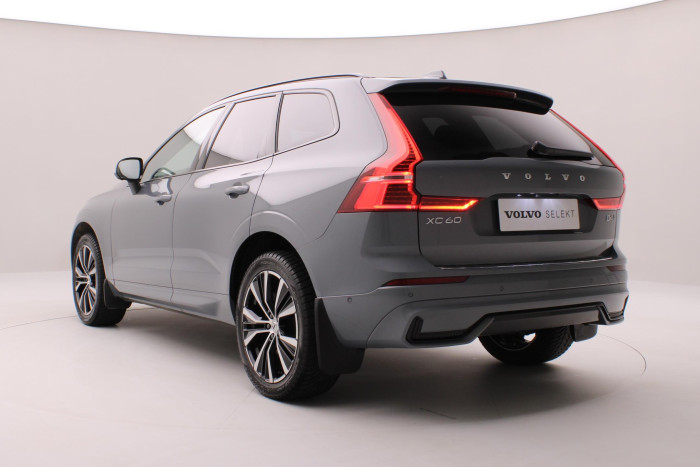 Volvo XC60 B4 AWD DARK PLUS AUT