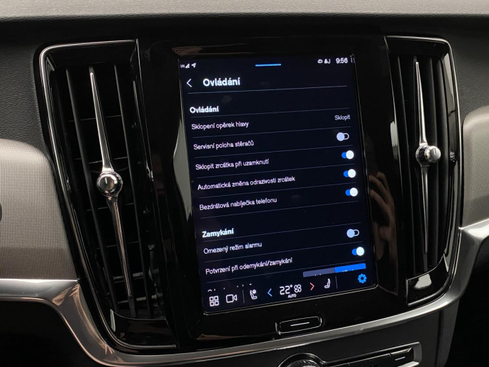 Volvo V90 B4 AWD CORE AUT REZERVACE