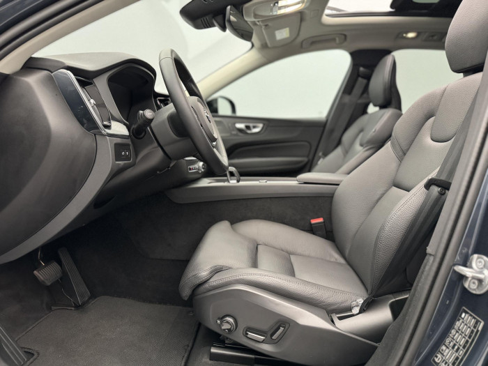 Volvo XC60 T6 AWD RECHARGE PLUS DARK