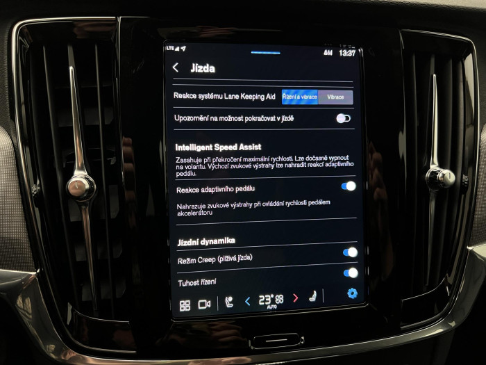 Volvo V90 T6 AWD RECHARGE PLUS DARK AUT