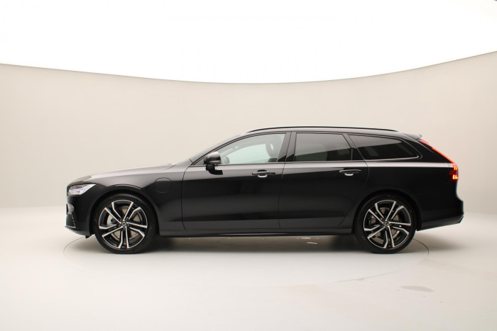 Volvo V90 T8 AWD Plug-in DARK ULTRA