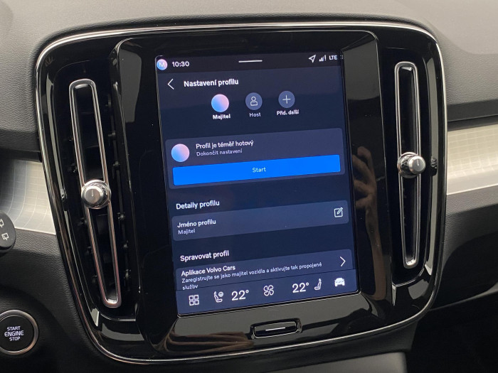 Volvo XC40 B3 AUT DARK PLUS