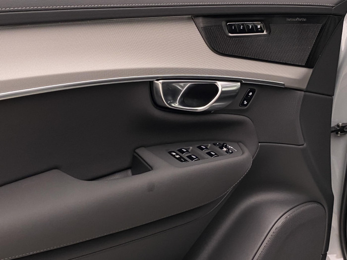 Volvo XC90 B5 AWD BLACK EDITION PLUS 7m