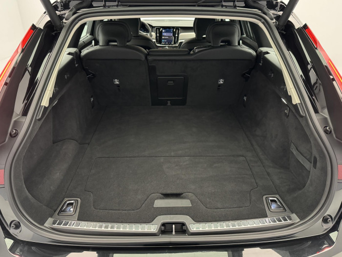 Volvo V90 CC B4 AWD PLUS BRIGHT AUT CZ