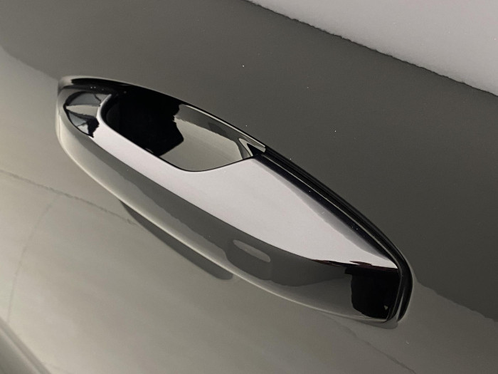 Volvo XC40 B3 DARK PLUS AUT CZ