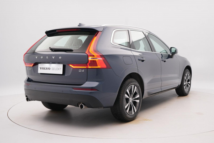 Volvo XC60 D4 MOMENTUM PRO REZERVACE 2.0 d Momentum