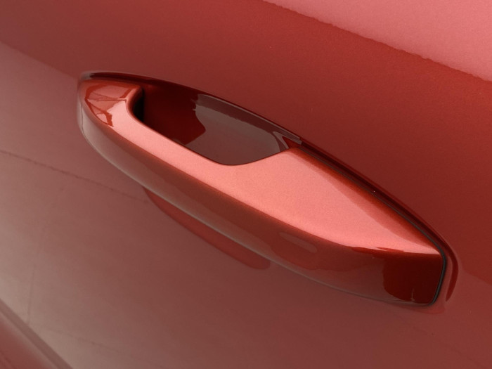 Volvo XC40 B4 AWD R-DESIGN AUT CZ