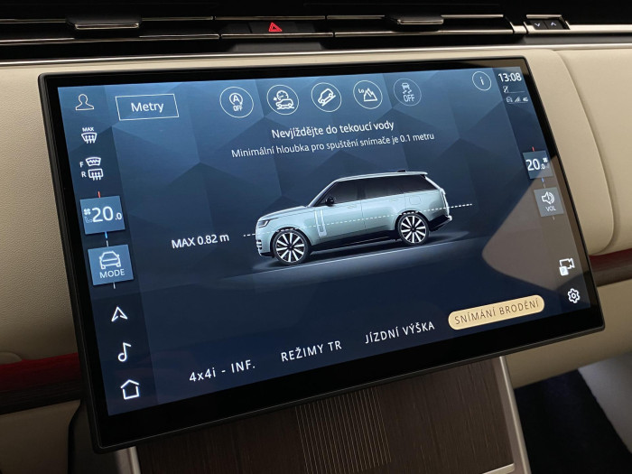 Land Rover Range Rover P550e AUTOBIOGRAPHY SWB