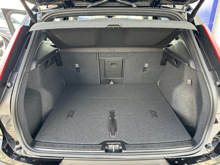 Volvo XC40 B4 AUT DARK PLUS 2.0 Plus
