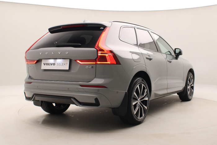 Volvo XC60 B4 AWD PLUS DARK AUT 1.maj