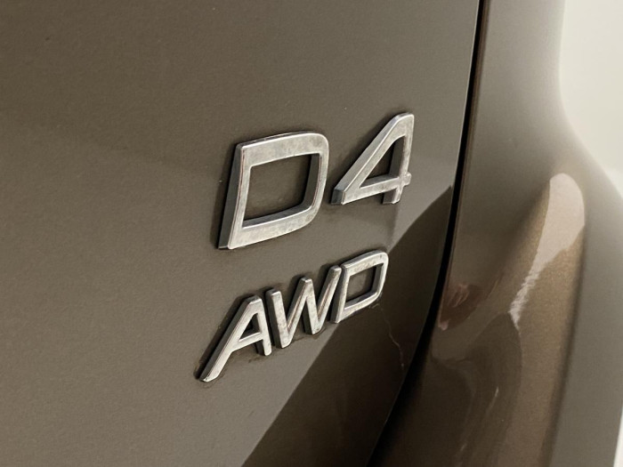 Volvo XC60 D4 AWD SUMMUM AUT CZ 2.4 d Summum