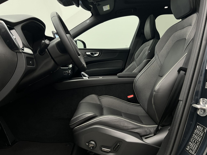 Volvo XC60 B5 AWD BLACK EDITION PLUS AUT