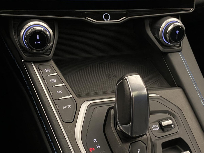 Lynk & Co 01 PHEV DCT AUT REZERVACE