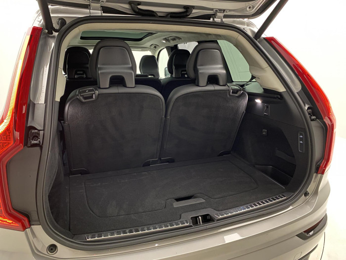 Volvo XC90 T8 AWD ULTRA DARK AUT CZ 7m
