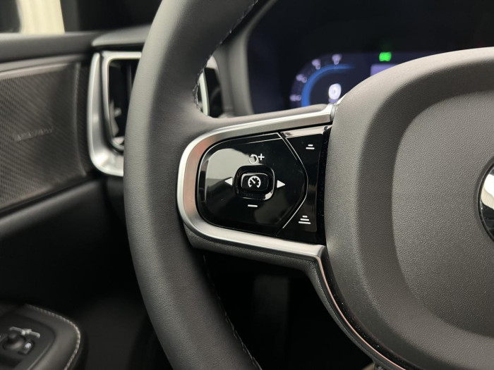 Volvo V60 CROSS COUNTRY B5 AWD Ultimate