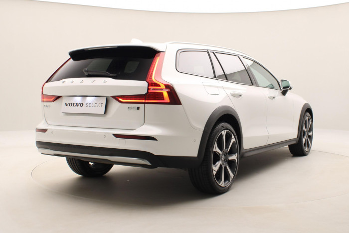 Volvo V60 CC B5 AWD ULTIMATE AUT 1.maj 2.0 CC CC