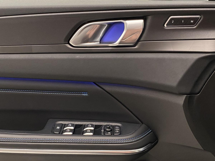 Lynk & Co 01 PHEV DCT AUT 1.maj