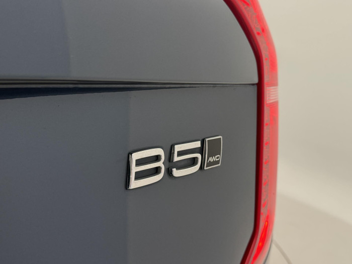 Volvo XC90 B5 AWD INSCRIPTION REZERVACE