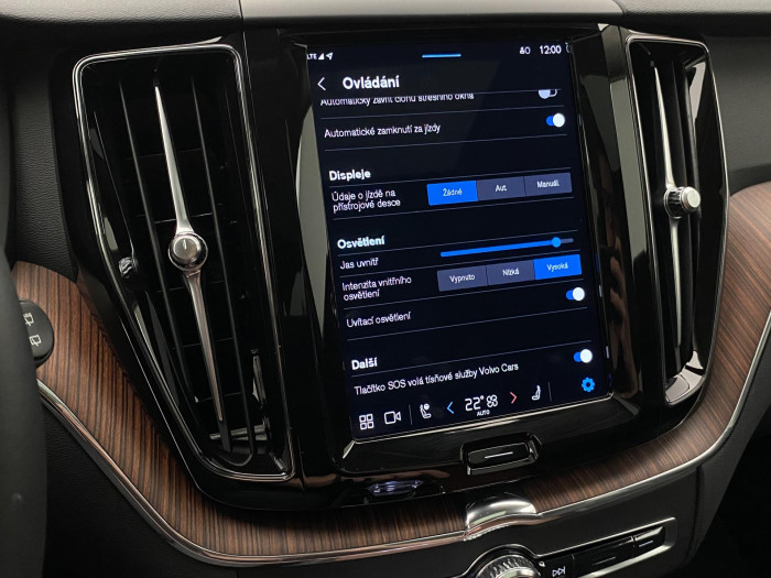 Volvo XC60 T6 AWD INSCRIPTION RECHARGE CZ