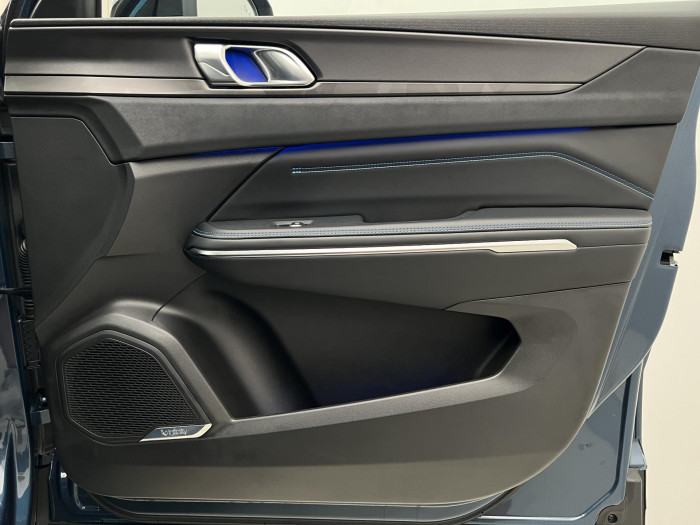 Lynk & Co 01 PHEV DCT 1.maj.