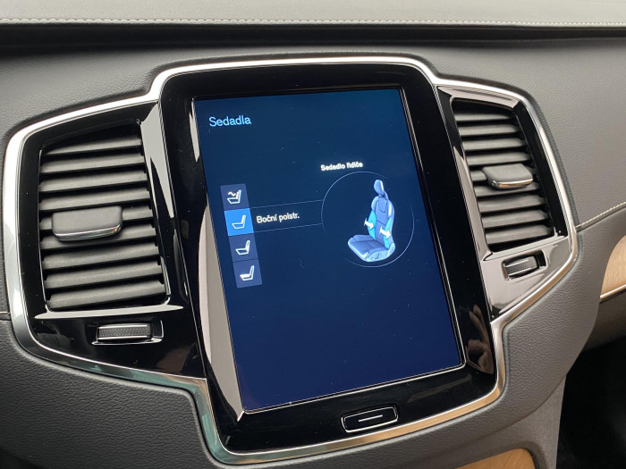 Volvo XC90 B5 AWD INSCRIPION AUT CZ