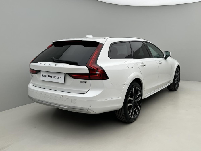 Volvo V90 CC B5 AWD ULTIMATE REZERVACE 2.0 CC CC