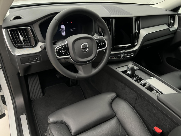 Volvo XC60 T6 AWD RECHARGE PLUS DARK AUT