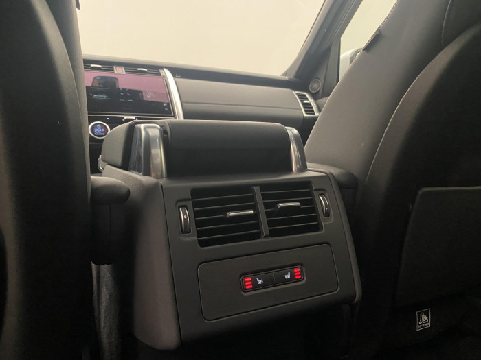 Land Rover Discovery D300 HSE AWD AUT 7míst 3.0 d