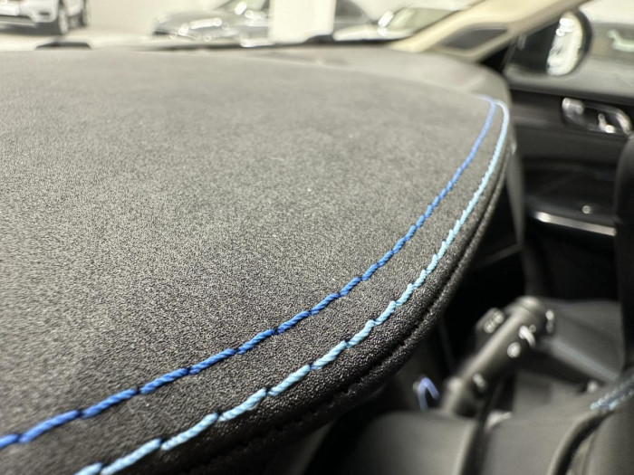 Lynk & Co 01 PHEV DCT AUT 1.maj. REZERVACE