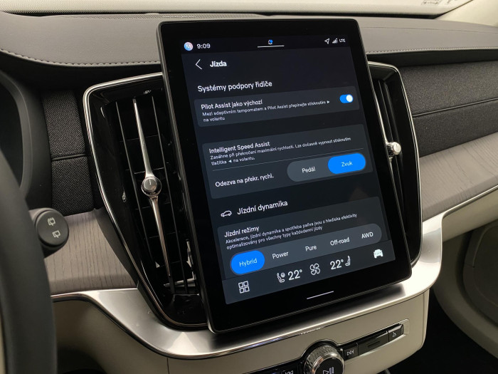 Volvo XC90 T8 AWD RECHARGE DARK PLUS 7m