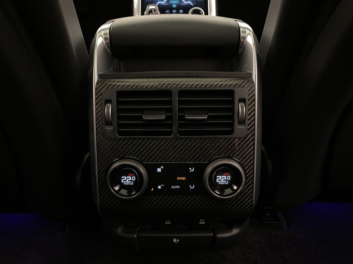 Land Rover Range Rover Sport 5.0 V8 AUTOBIOGRAPHY REZERVACE 5.0 V8