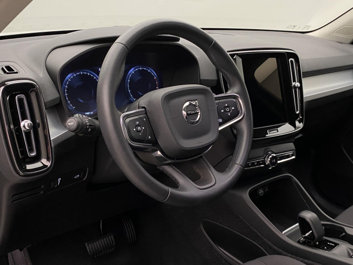 Volvo XC40 T3 MOMENTUM PRO AUT 1.maj 1.5 Momentum