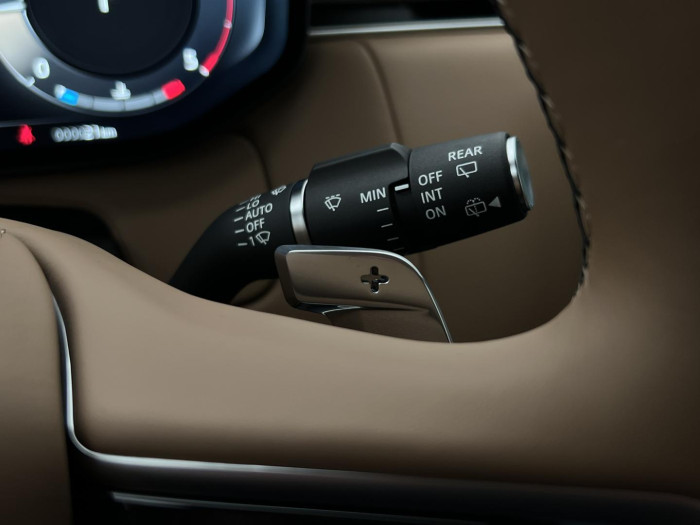 Land Rover Range Rover D350 HSE SWB AWD Aut REZERVACE 3.0 d