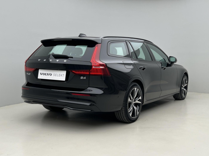 Volvo V60 B4 PLUS DARK AUT 1.maj.