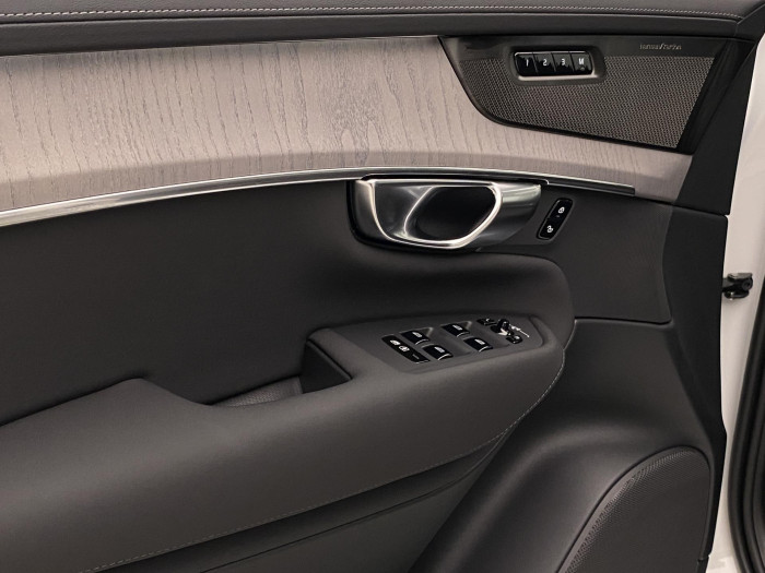 Volvo XC90 T8 AWD RECHARGE DARK PLUS 7m
