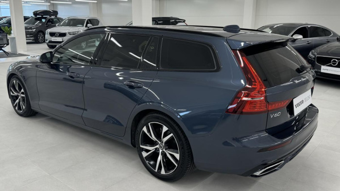 Volvo V60 V60 B4 R-DESIGN AUT REZERVACE