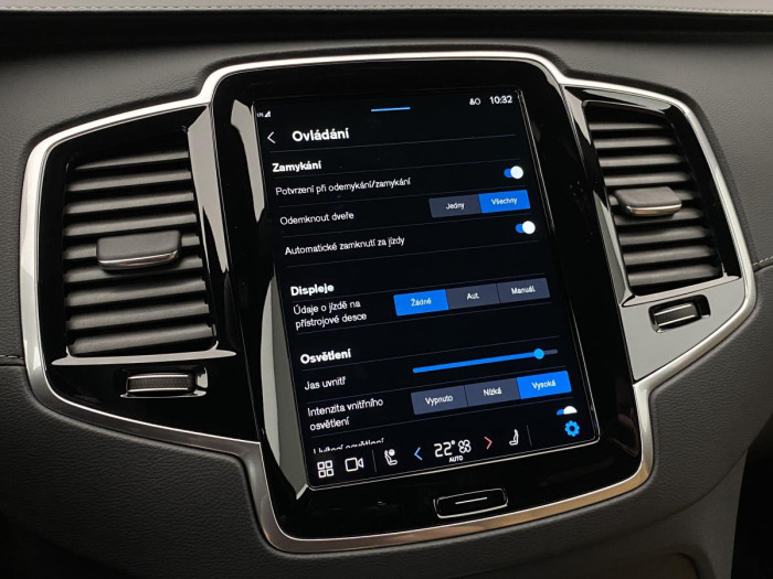Volvo XC90 T8 AWD AT RECHARGE BRIGHT PLUS 2.0 AT Plus
